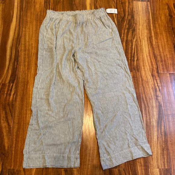 Striped pants - Picture 2 of 4